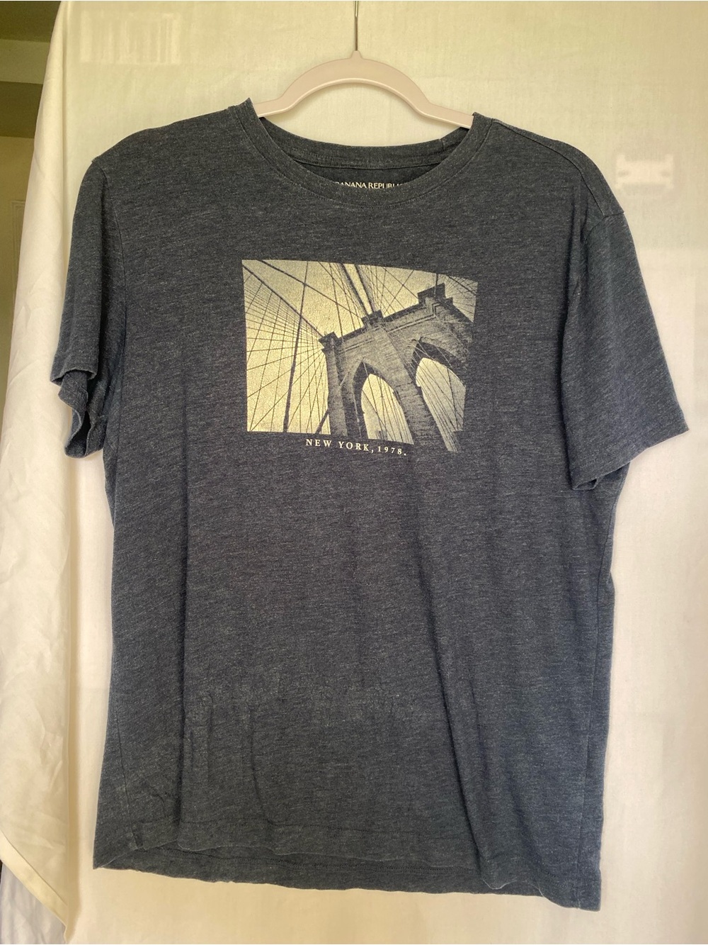 Banana Republic Eco T-Shirt 1978 City Graphic Crew Neck Sleeve Blue Men Medium